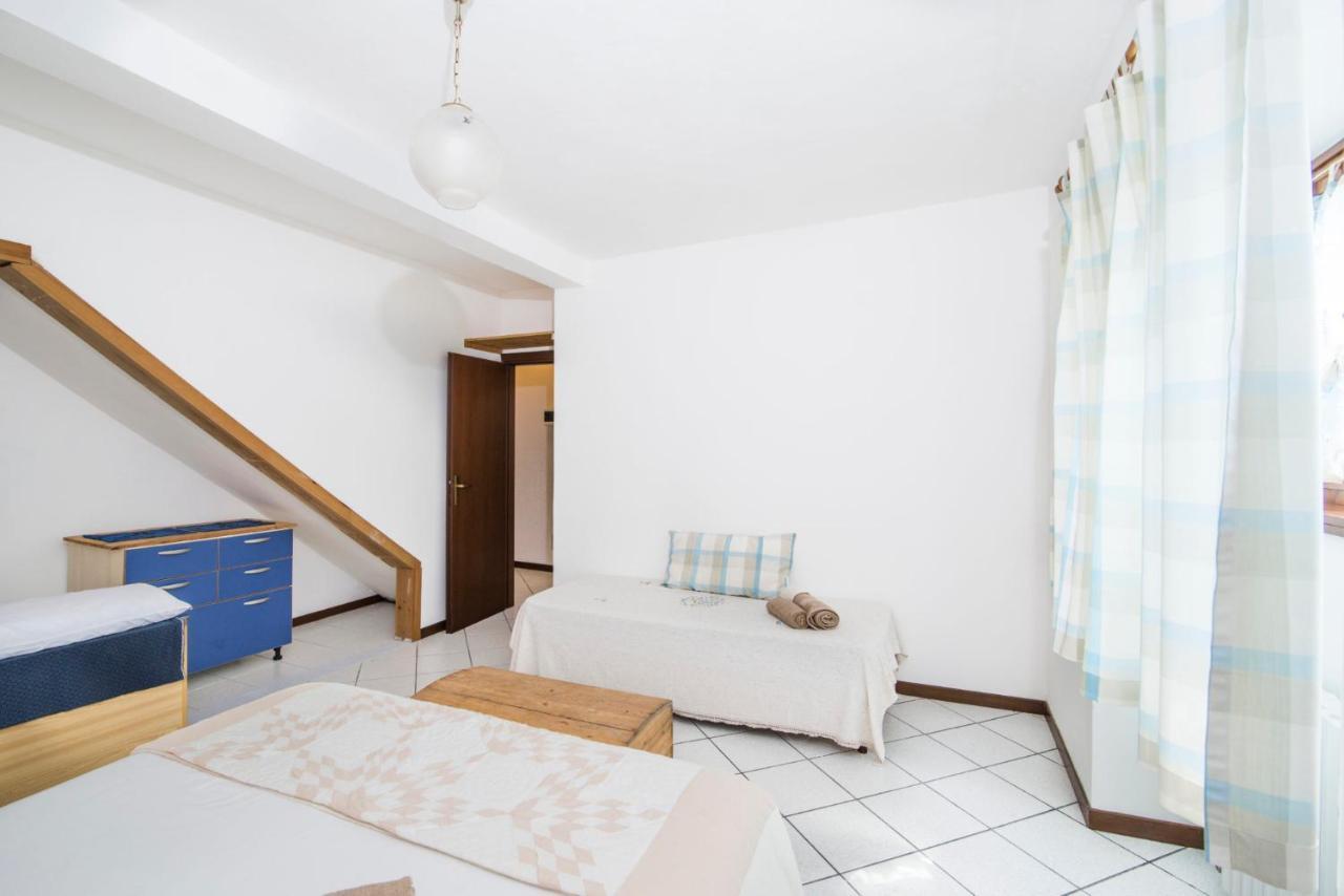 Casa Vacanze Linda ジェーラ・ラーリオ エクステリア 写真